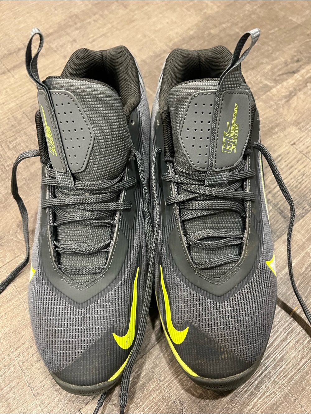 Nike Men's Gray with Neon Yellow Accent Sneakers